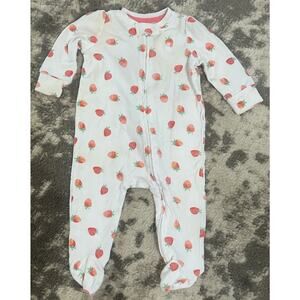 Baby Gap Baby Girl One-Piece Strawberry Pattern Footed Sleeper 3-6 Months